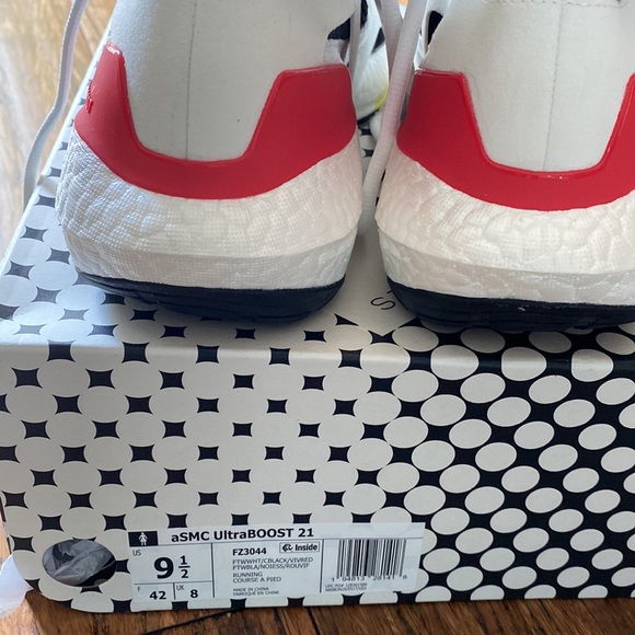 Adidas women sneakers by Stella McCartney.New with tag,comes with box. - Picture 5 of 8